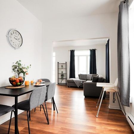 The 1810 - Spacious With Balcony - North Of Quebec Bagian luar foto