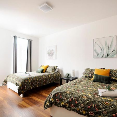 The 1810 - Spacious With Balcony - North Of Quebec Bagian luar foto