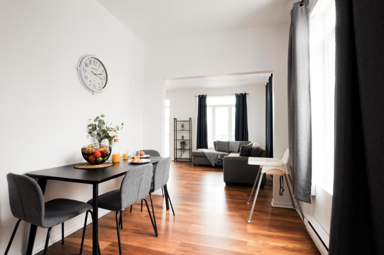 The 1810 - Spacious With Balcony - North Of Quebec Bagian luar foto