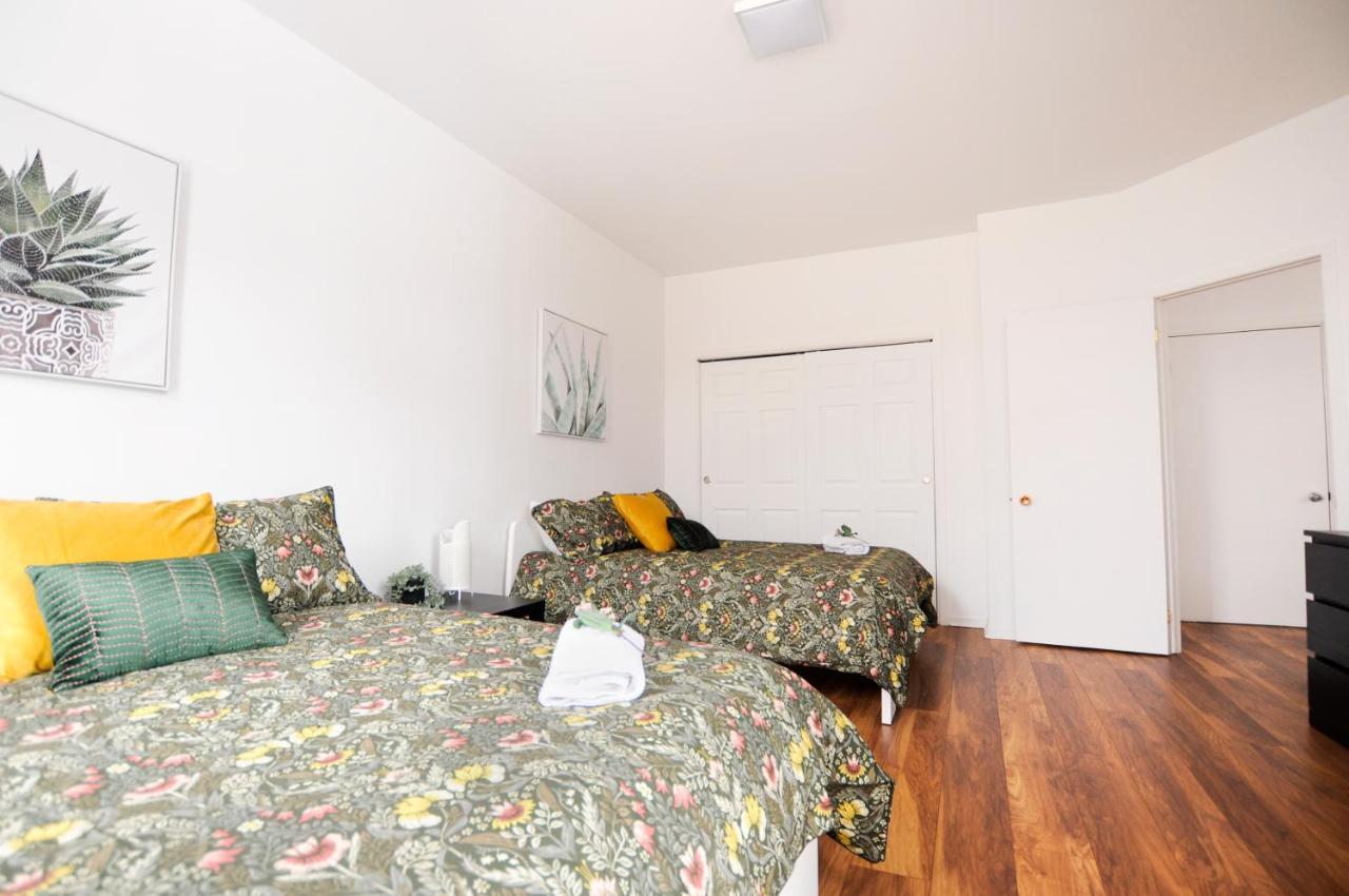 The 1810 - Spacious With Balcony - North Of Quebec Bagian luar foto